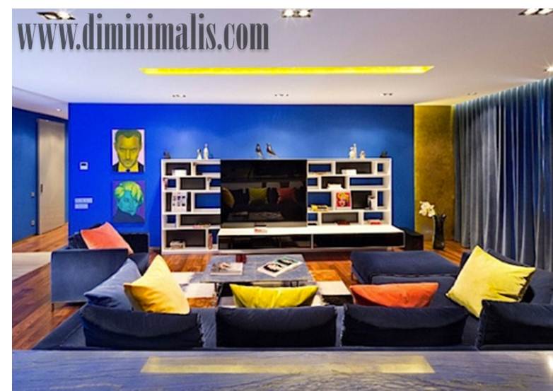 warna dinding kontras, perpaduan warna cat tembok dan kusen, warna cat ruang tamu 2 warna