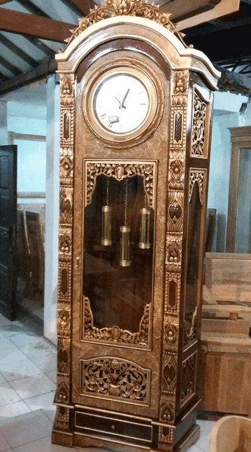 Model Jam Dinding Mewah