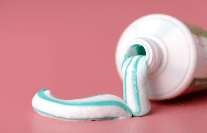 Cara Membersihkan Kaca Aquarium